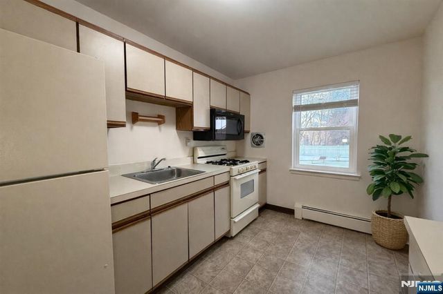 55 Knox Terrace 1A, Wayne, NJ 07470