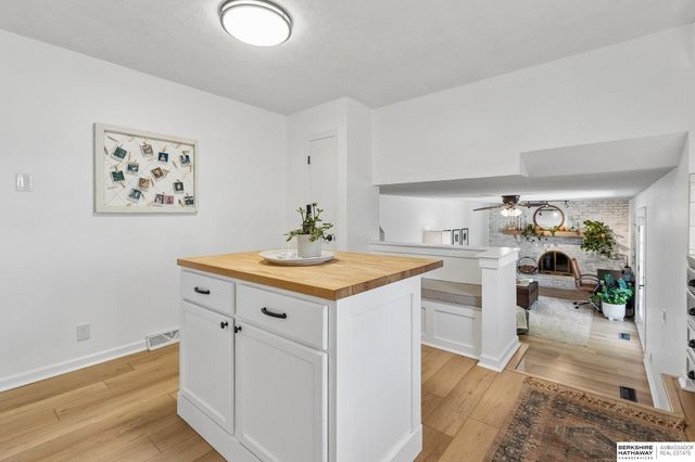 1007 S 218th Street, Omaha, NE 68022