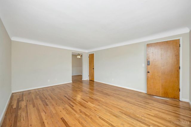 7211 Plainfield Road, Deer Park, OH 45236
