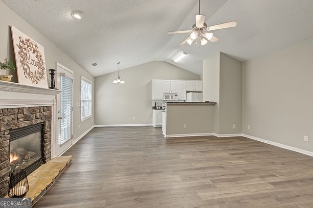 70 Green Spring, Newnan, GA 30265