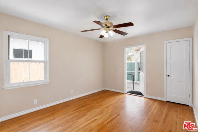 13134 Hartsook Street, Los Angeles, CA 91423