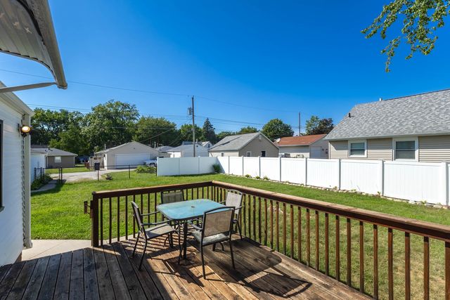 2521 33rd Street, Moline, IL 61265