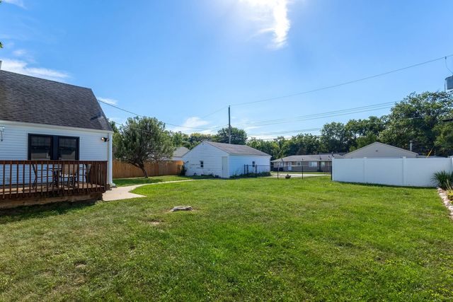 2521 33rd Street, Moline, IL 61265