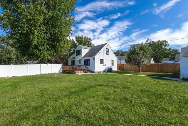 2521 33rd Street, Moline, IL 61265