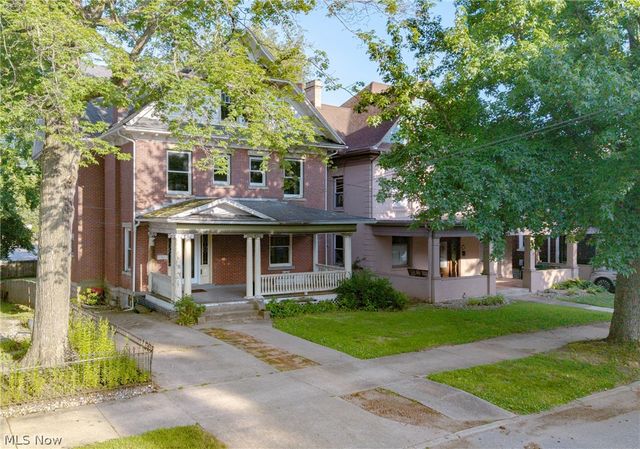 1122 Juliana Street, Parkersburg, WV 26101