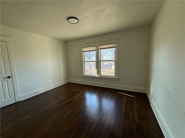 2005 Spruce Avenue, Kansas City, MO 64127