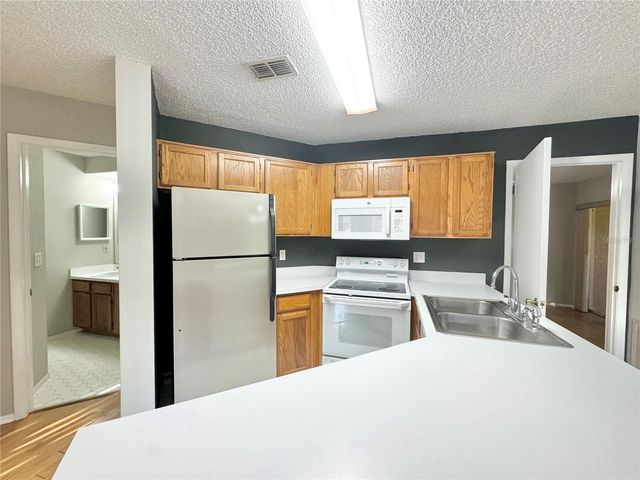 8302 WATERVIEW WAY 8302, Winter Haven, FL 33884