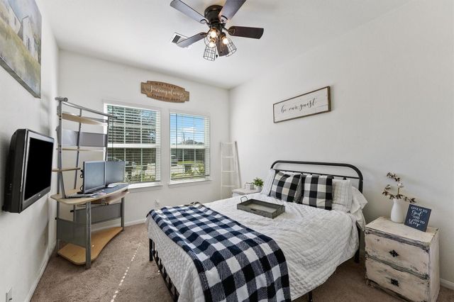 5303 Rivers Edge Drive, Richmond, TX 77469