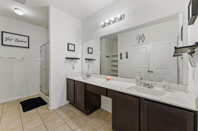 5303 Rivers Edge Drive, Richmond, TX 77469