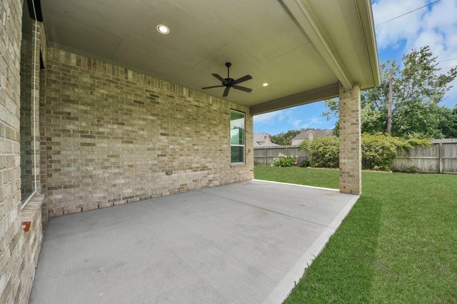 13202 James Terrace Lane, Houston, TX 77059