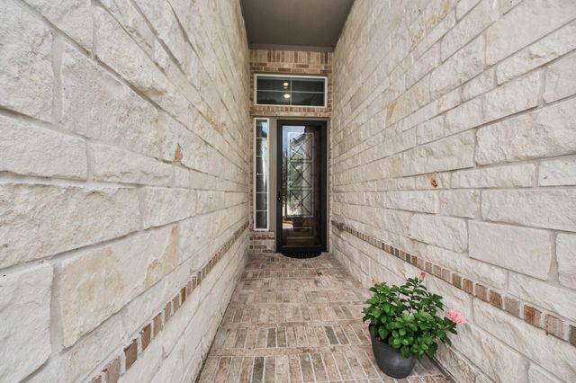 13202 James Terrace Lane, Houston, TX 77059
