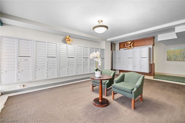 11820 Edgewater Drive 915, Lakewood, OH 44107