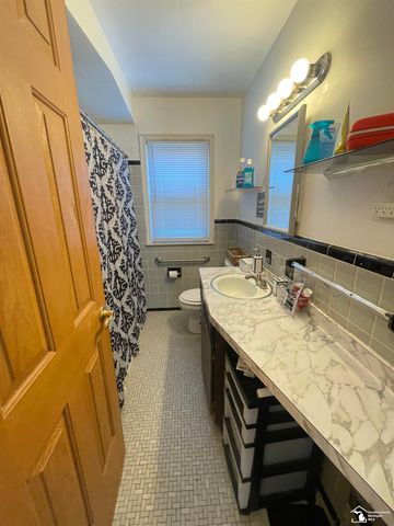 1080 Cloverlawn Boulevard, Lincoln Park, MI 48146