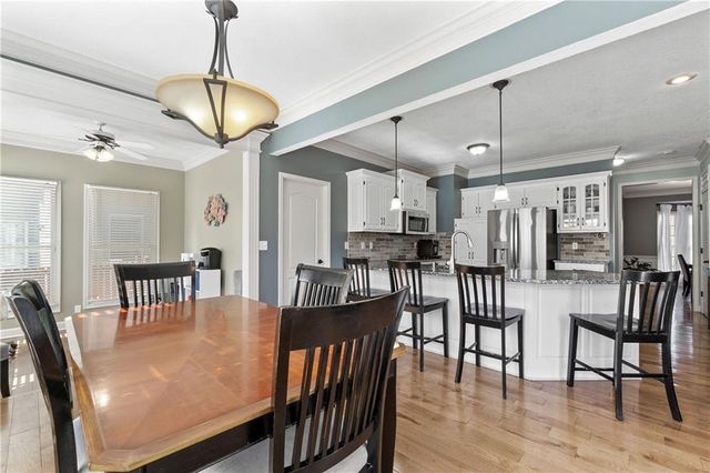 15995 S Clairborne Street, Olathe, KS 66062