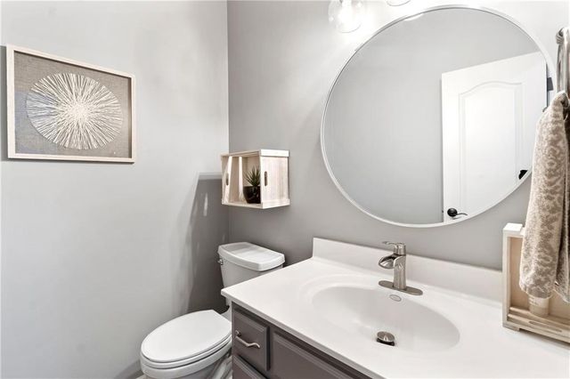 15995 S Clairborne Street, Olathe, KS 66062