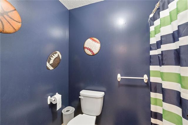 15995 S Clairborne Street, Olathe, KS 66062