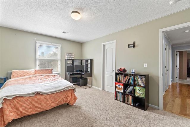 15995 S Clairborne Street, Olathe, KS 66062