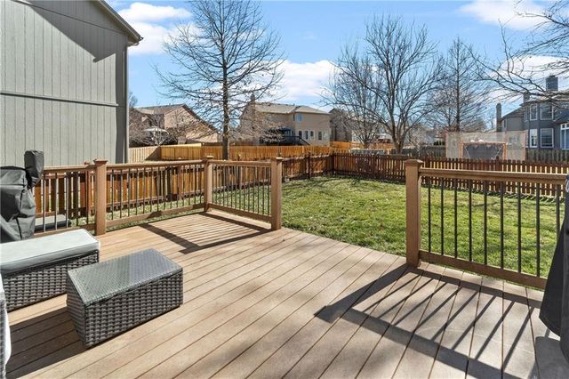 15995 S Clairborne Street, Olathe, KS 66062