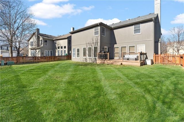 15995 S Clairborne Street, Olathe, KS 66062