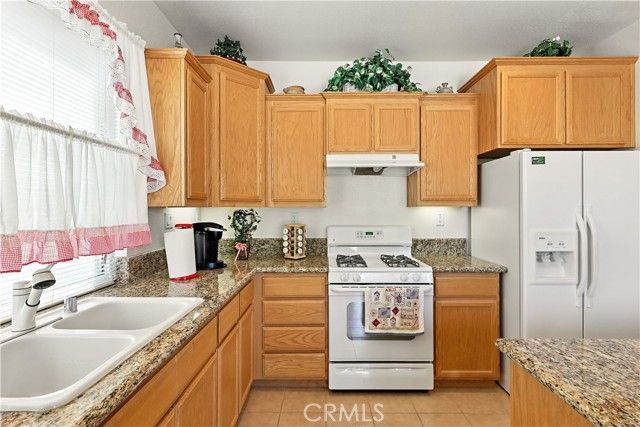 9790 Heatherhearst Drive, Chowchilla, CA 93610