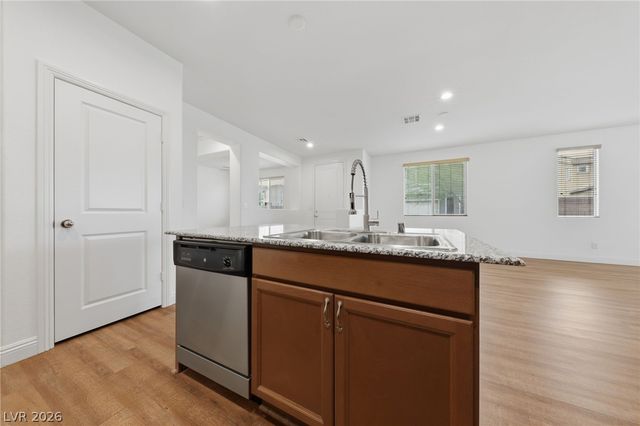 6940 Whispering Falls Drive, North Las Vegas, NV 89084