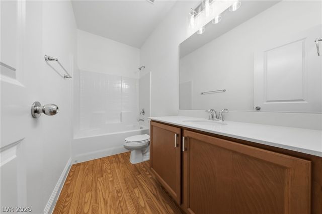 6940 Whispering Falls Drive, North Las Vegas, NV 89084