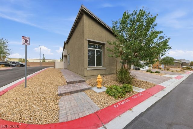 6940 Whispering Falls Drive, North Las Vegas, NV 89084