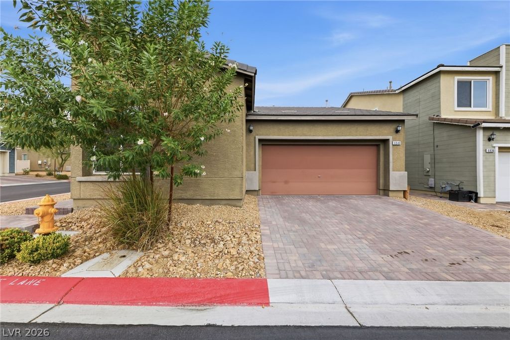 6940 Whispering Falls Drive, North Las Vegas, NV 89084