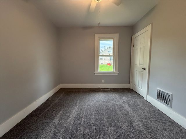 4352 Ellwood Rd, Wayne Twp, PA 16101