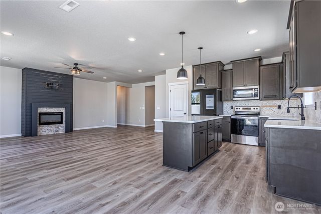 4618 E Thrush St, Moses Lake, WA 98837