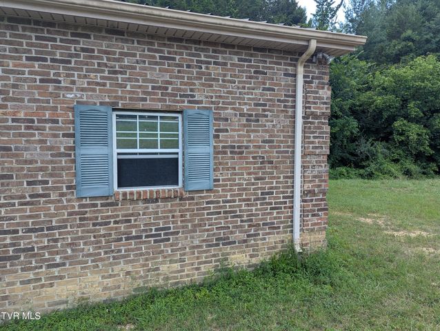 1473 Oasis Road, Bulls Gap, TN 37711