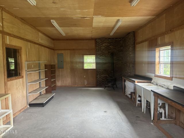1473 Oasis Road, Bulls Gap, TN 37711