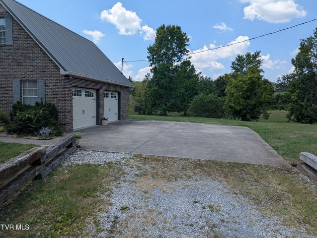 1473 Oasis Road, Bulls Gap, TN 37711
