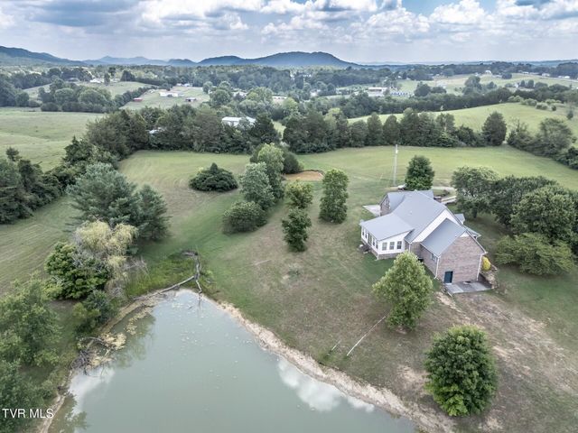 1473 Oasis Road, Bulls Gap, TN 37711