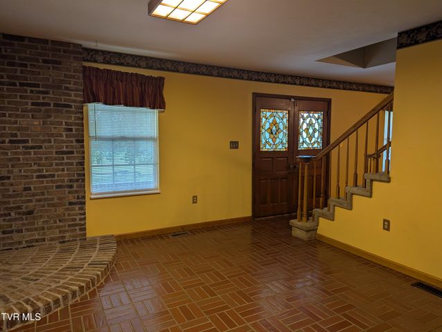 1473 Oasis Road, Bulls Gap, TN 37711