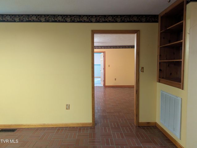 1473 Oasis Road, Bulls Gap, TN 37711