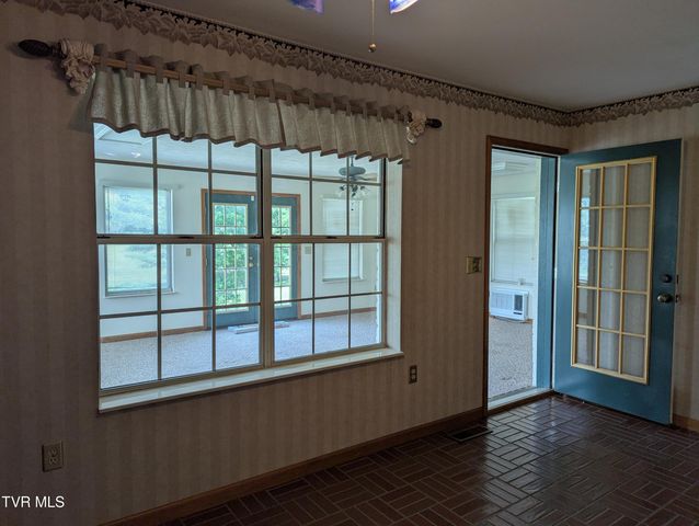 1473 Oasis Road, Bulls Gap, TN 37711