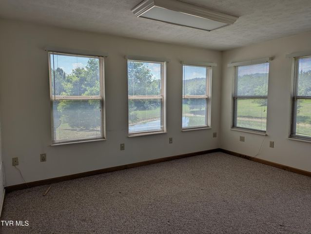 1473 Oasis Road, Bulls Gap, TN 37711