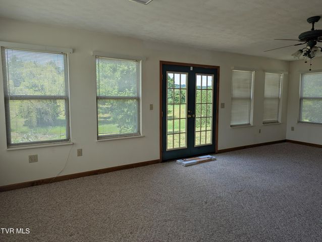 1473 Oasis Road, Bulls Gap, TN 37711