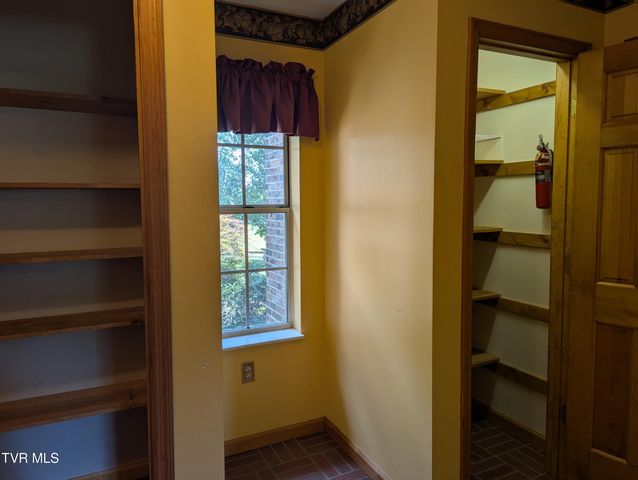 1473 Oasis Road, Bulls Gap, TN 37711