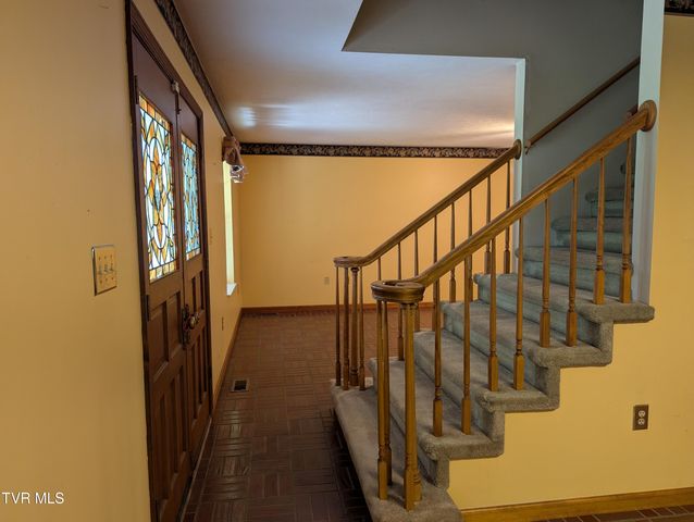 1473 Oasis Road, Bulls Gap, TN 37711