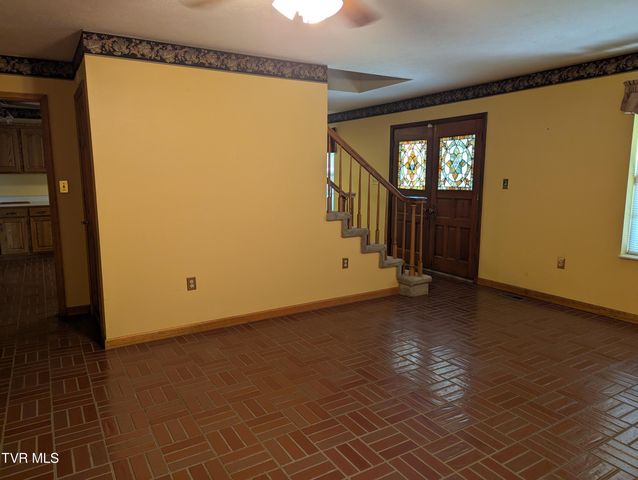 1473 Oasis Road, Bulls Gap, TN 37711