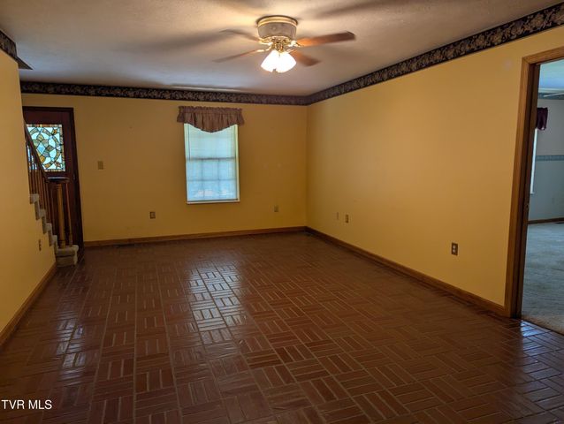 1473 Oasis Road, Bulls Gap, TN 37711