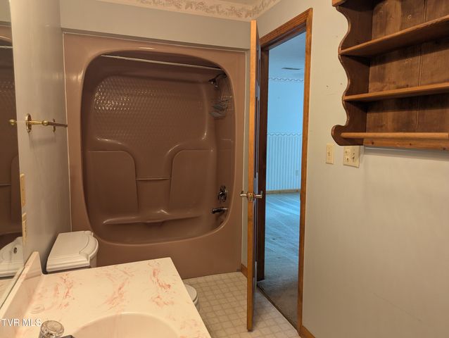 1473 Oasis Road, Bulls Gap, TN 37711