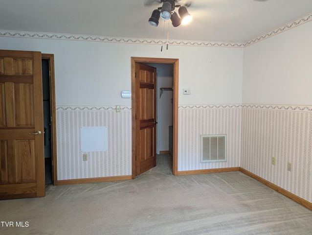 1473 Oasis Road, Bulls Gap, TN 37711