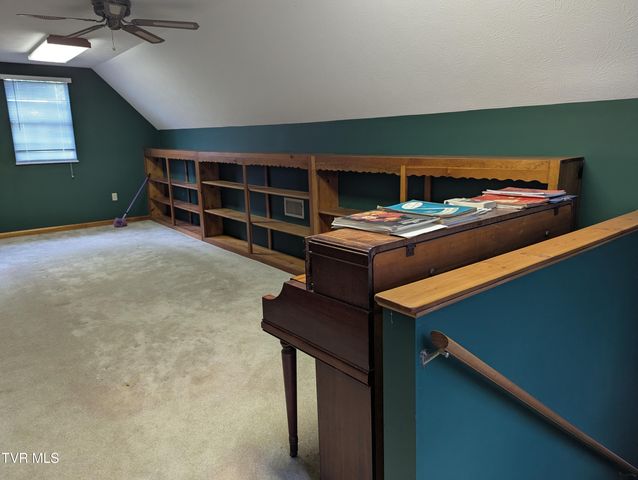 1473 Oasis Road, Bulls Gap, TN 37711