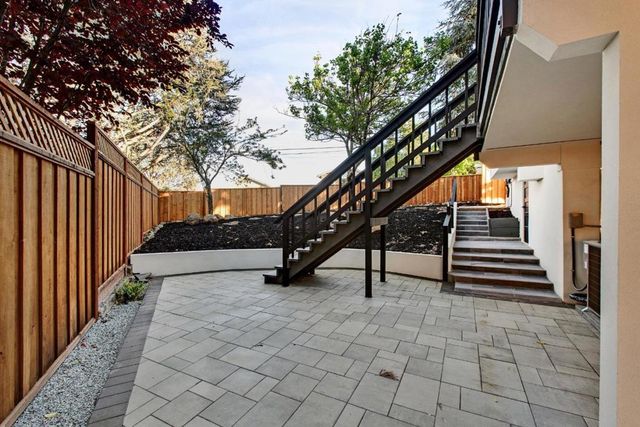 808 Mohican Way, Redwood City, CA 94062