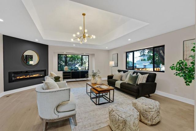 808 Mohican Way, Redwood City, CA 94062