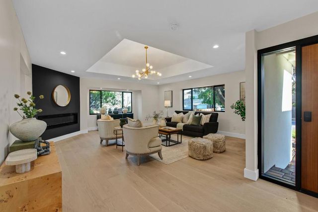 808 Mohican Way, Redwood City, CA 94062