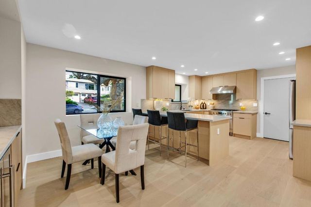 808 Mohican Way, Redwood City, CA 94062